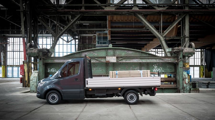  Mercedes-Benz Sprinter 316 CDI Pickup 2018 года  (WW) (фото 7 из 16)